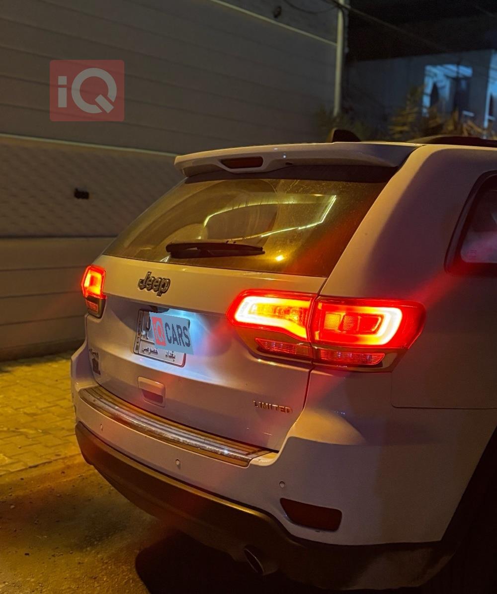 جيب جراند شيروكي